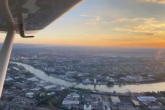 Rundflug über Basel und Umgebung