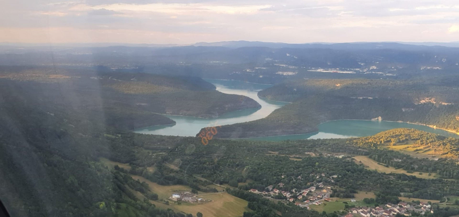 Balade aérienne : flirt avec le Jura et la Savoie