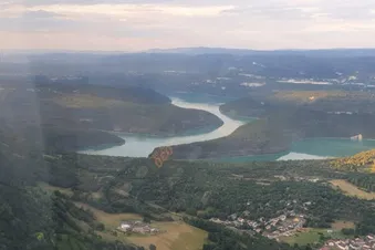 Balade aérienne : flirt avec le Jura et la Savoie