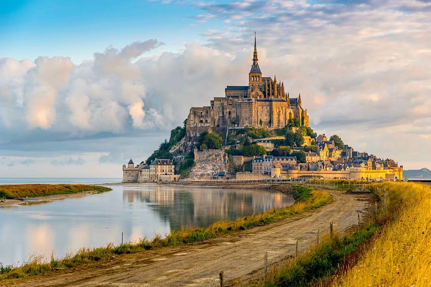 Cap le Mont Saint-Michel depuis Dinan en Hélicoptère