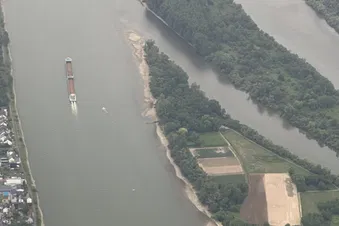 Siegerlandflughafen, Rundflug über Koblenz