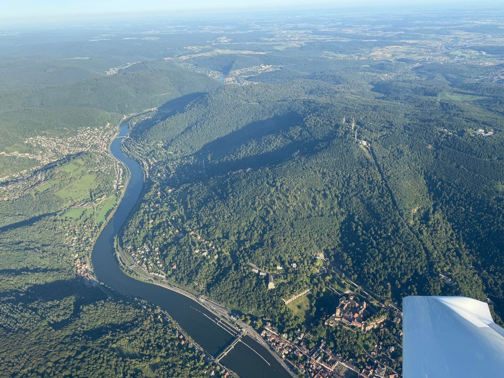 Ab Worms: Dein Wunsch-Rundflug über die Region