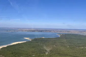 Le pertuis de Maumusson et Ronce les bains au milieu à droite