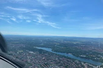 Rundflug über Hannover und durch die Region