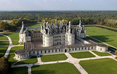 Les plus beaux châteaux de la Loire vus du ciel