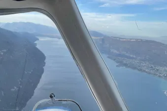 Vol au dessus du Lac du Bourget