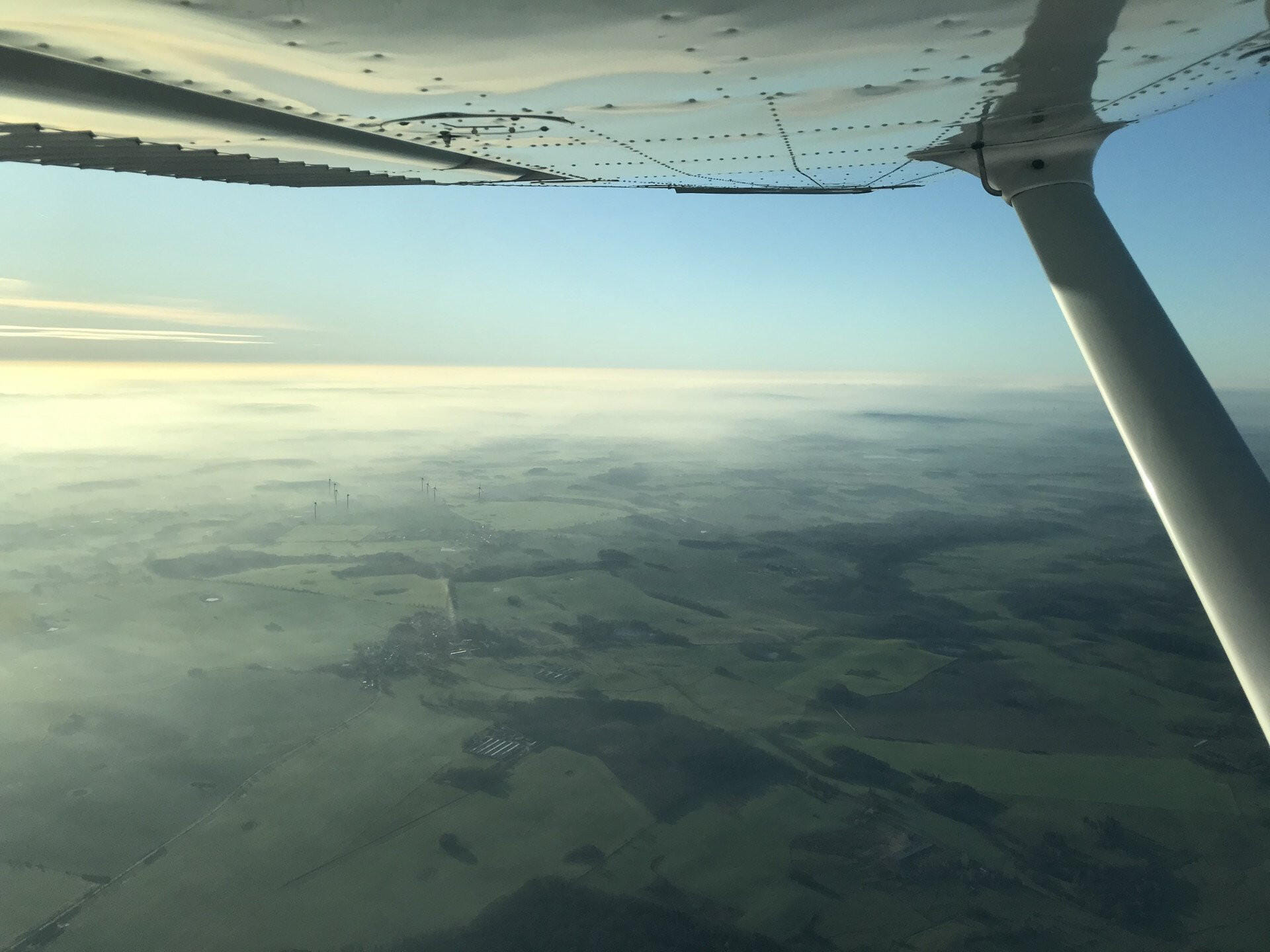 Flug entlang der Ostsee von Rostock bis Wismar, ab Berlin