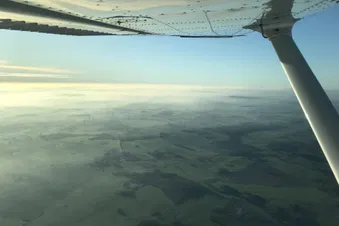 Flug entlang der Ostsee von Rostock bis Wismar, ab Berlin