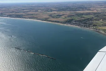 Les vestiges du port artificiel d'Arromanches