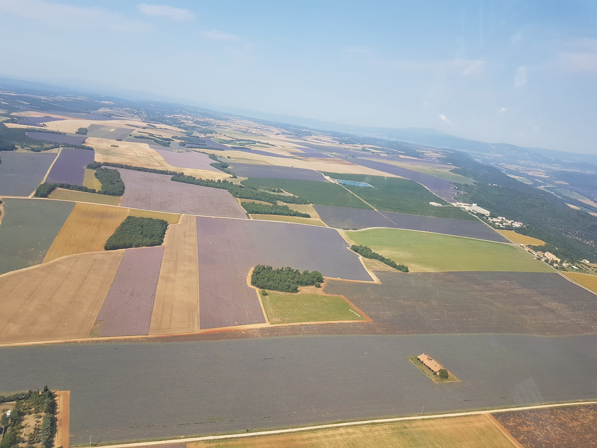 Balade aérienne en avion 100% électrique en Provence ⚡️
