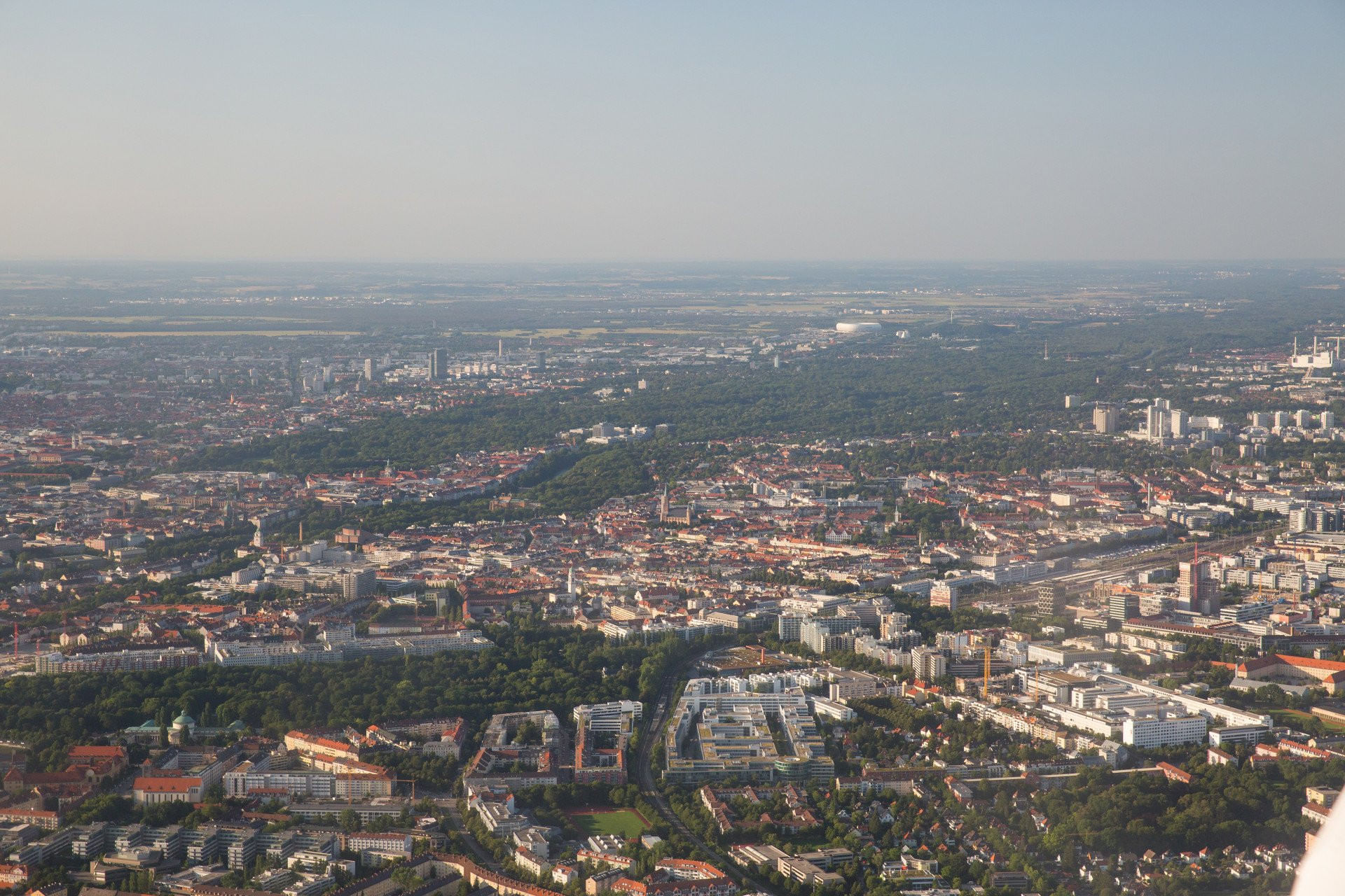 Frei bestimmbarer, einstündiger Rundflug ab Augsburg (PA 28)