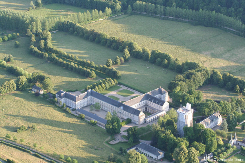 Les abbayes normandes depuis le ciel