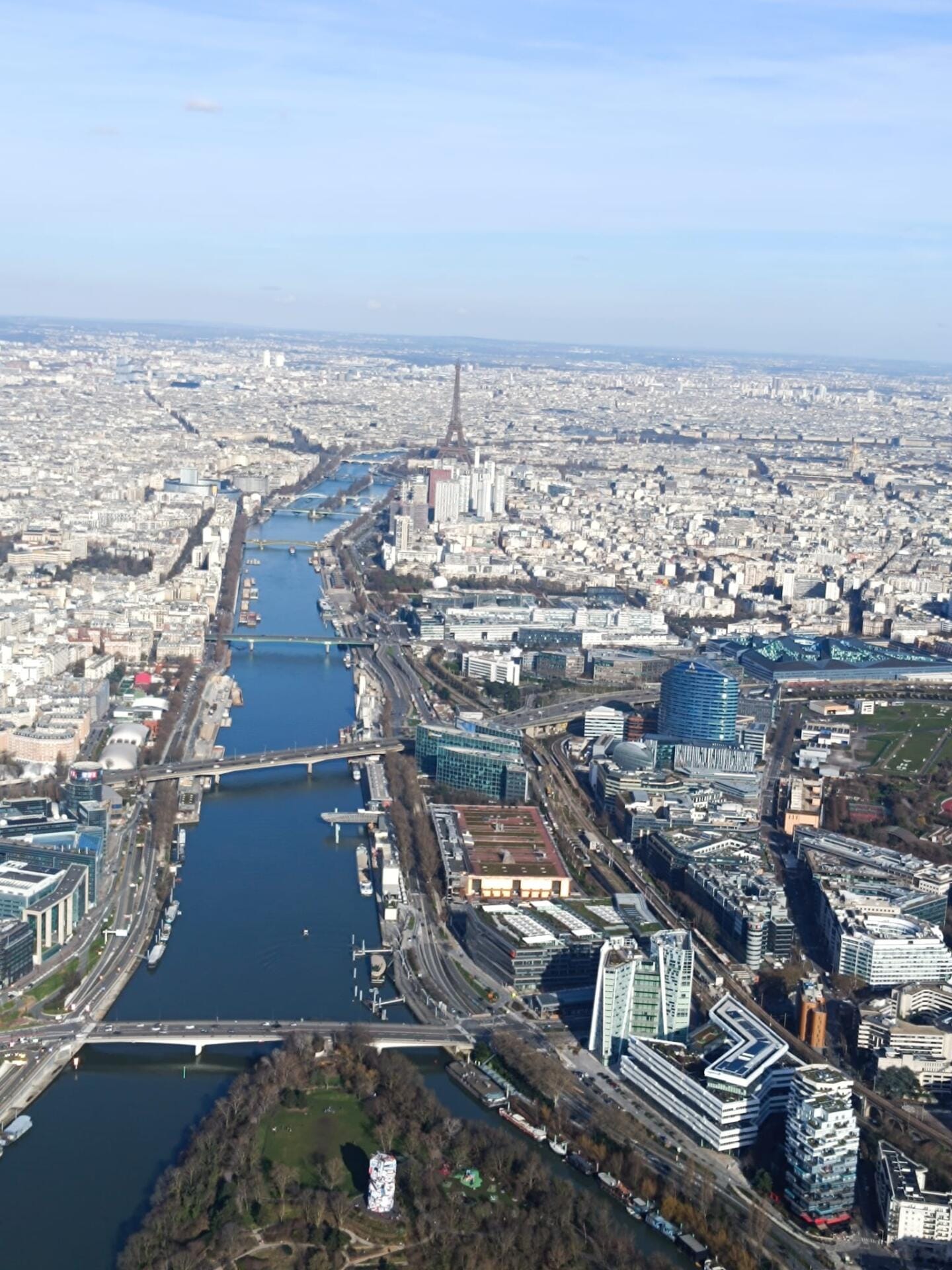 Transit parisien en hélicoptère, aller et retour