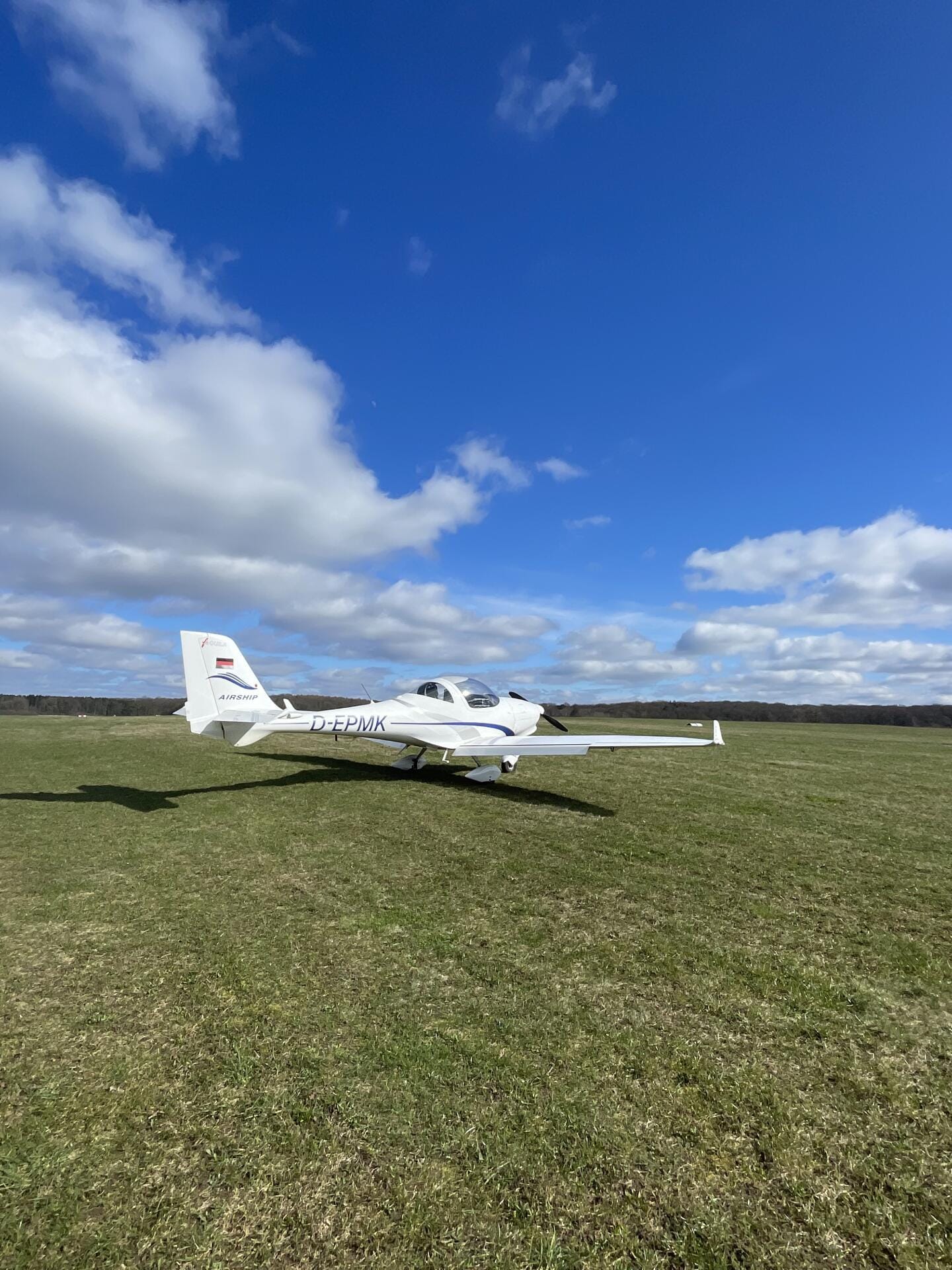 Aquila A210 (AT01)