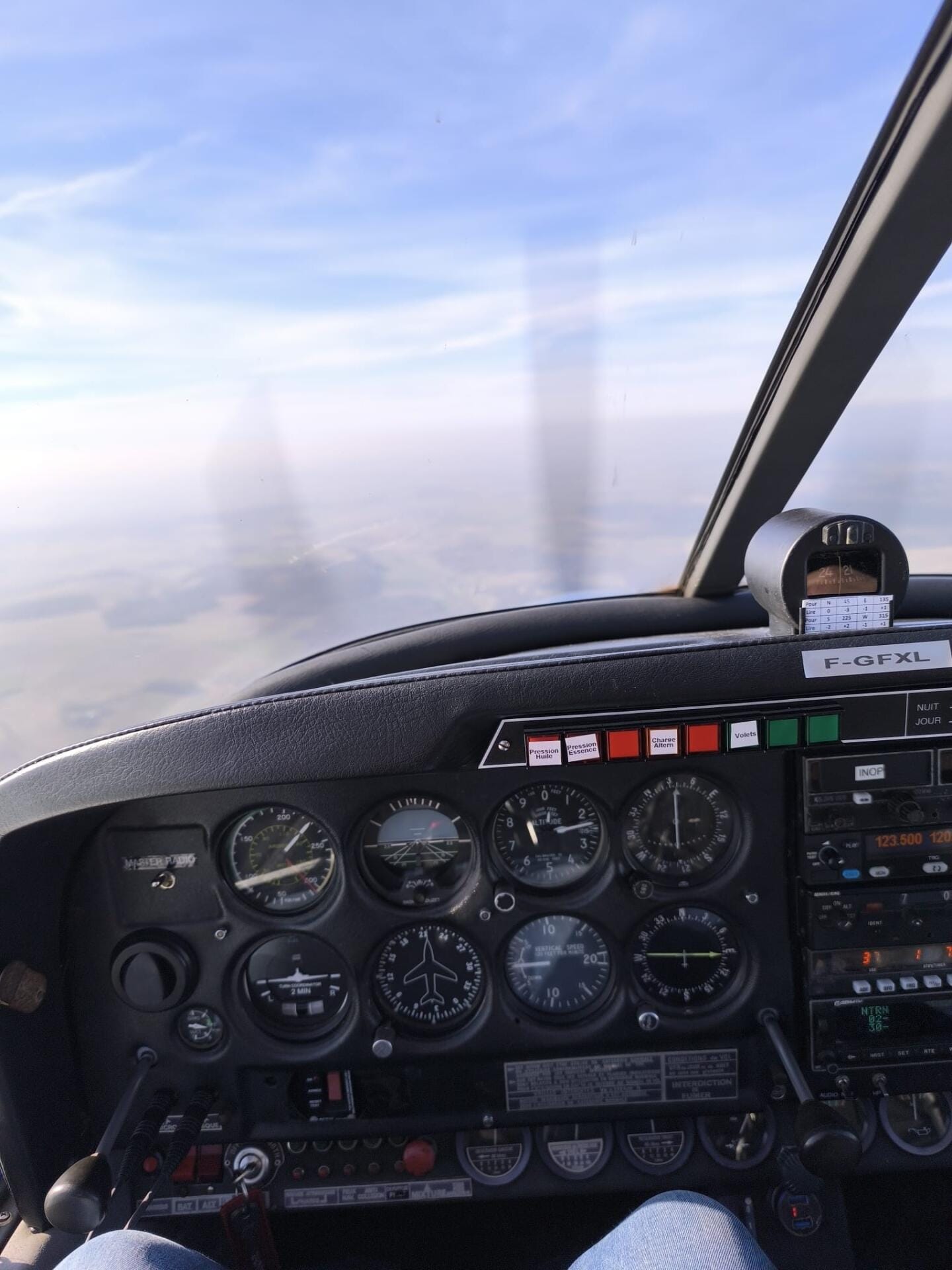 Cockpit du DR 400