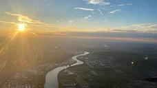 Romantischer Sonnenuntergangsflug über Basel