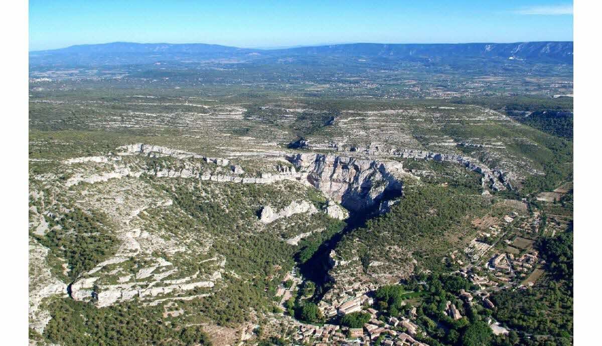 Mont Ventoux, Dentelles de Montmirail, Fontaine de Vaucluse