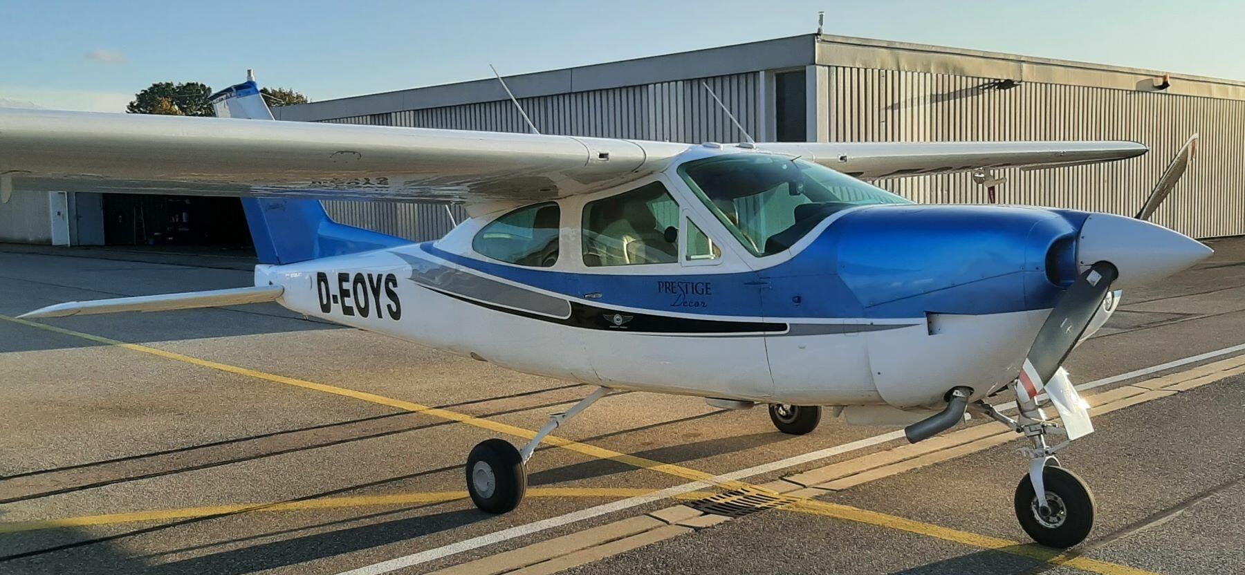 Cessna C-177 RG mit Einziehfahrwerk ohne Streben