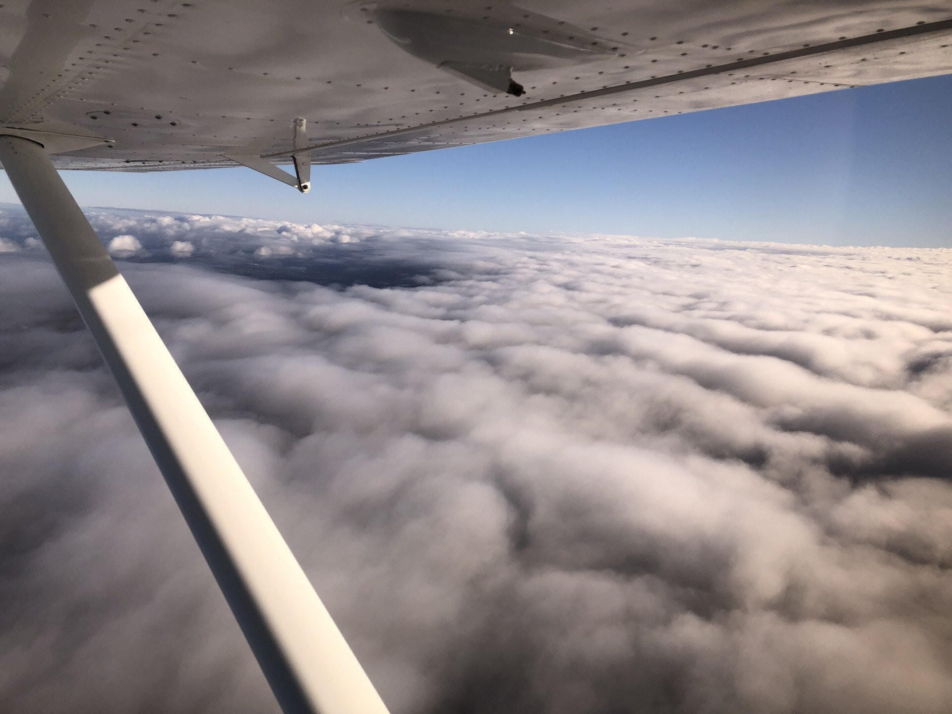 Rundflug wohin du gerne möchtest mit Start in Vilshofen