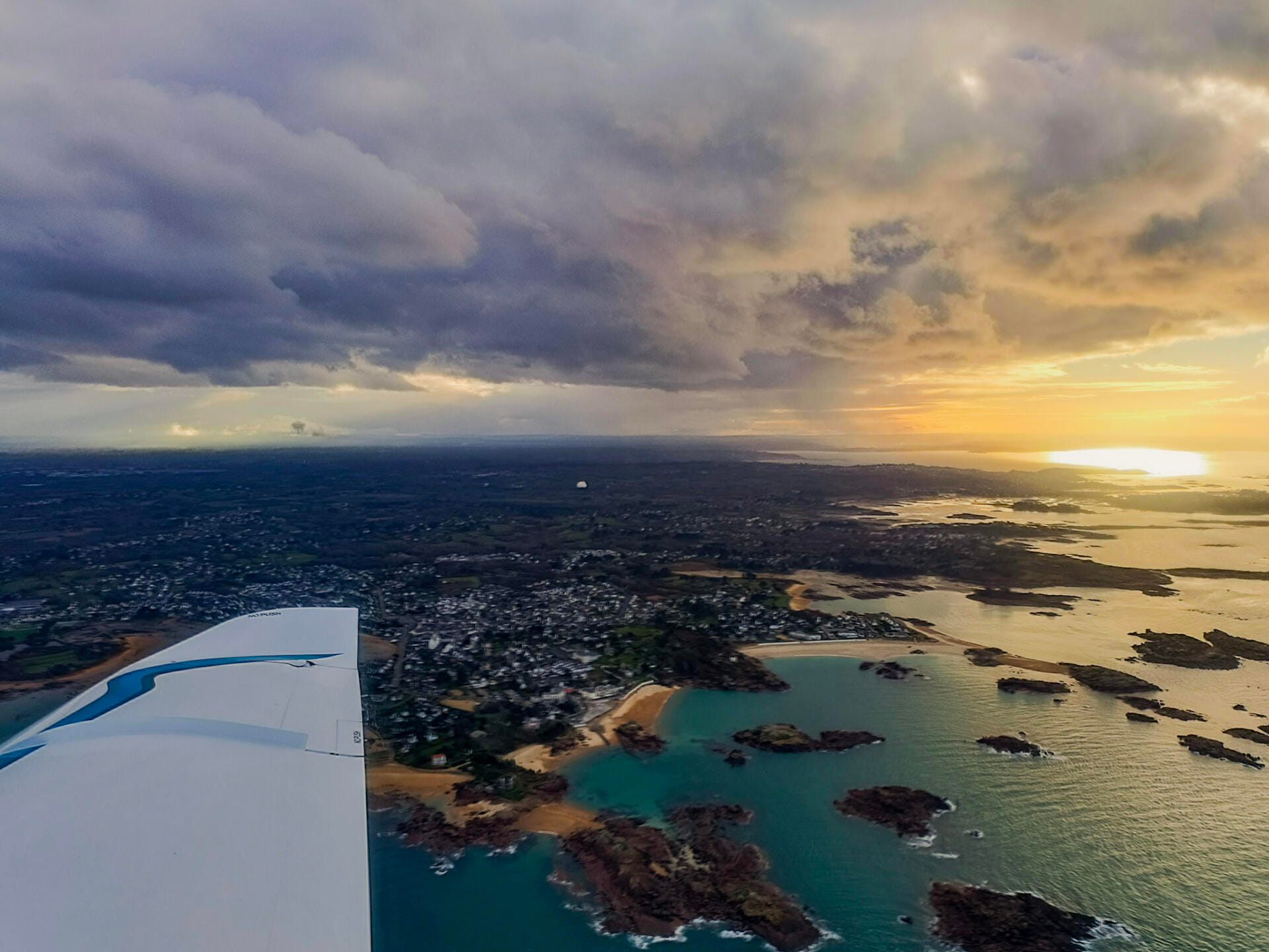Escapade aérienne Nantes – Île d’Yeu (A/R)