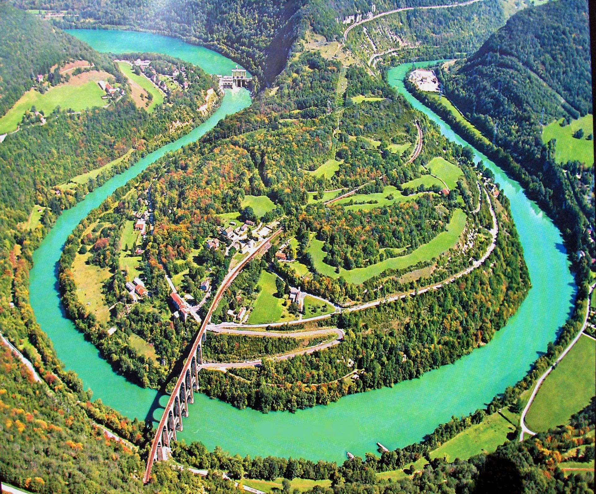 Vallée de l'Ain, barrage de Vouglans, étangs de la Dombes