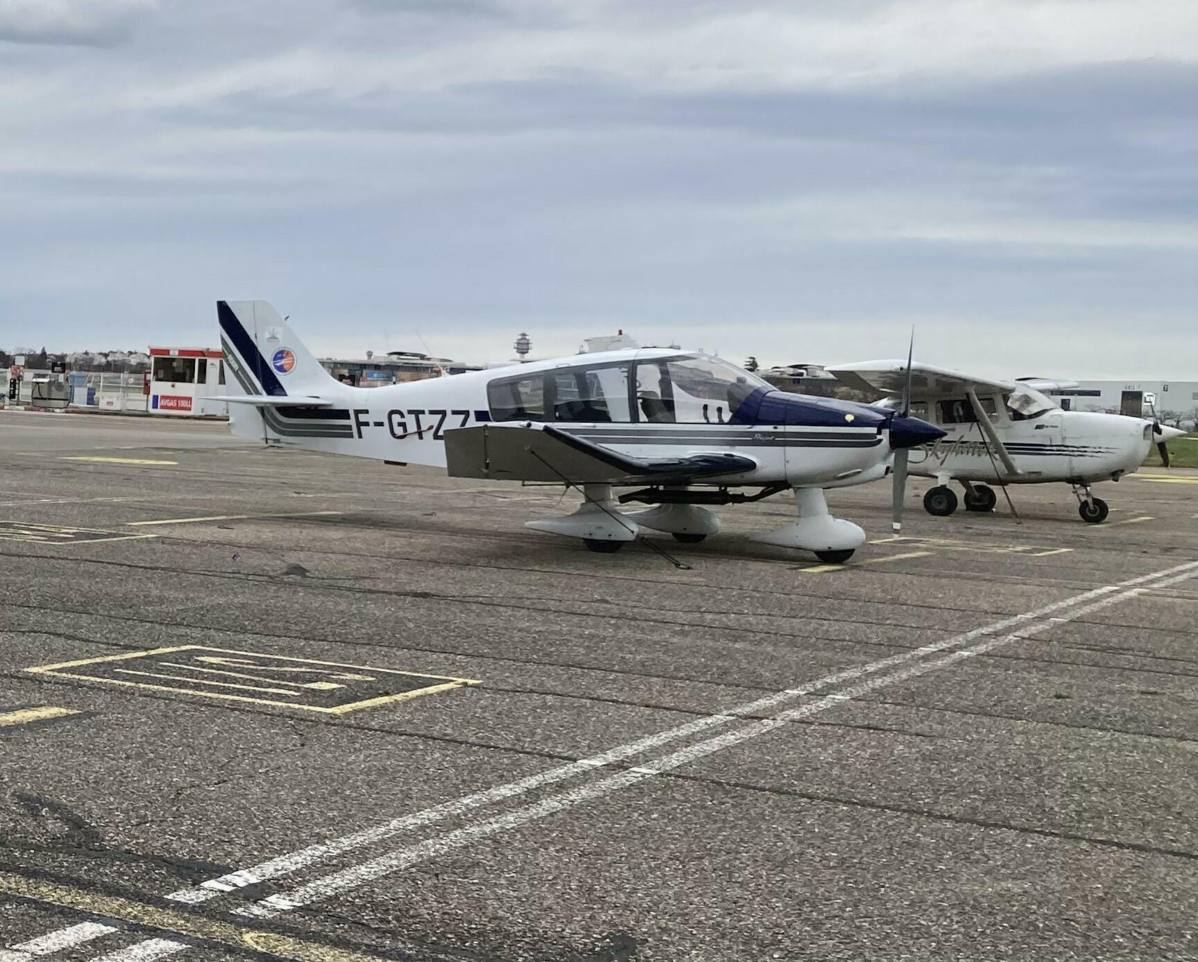Robin DR400 - 180HP