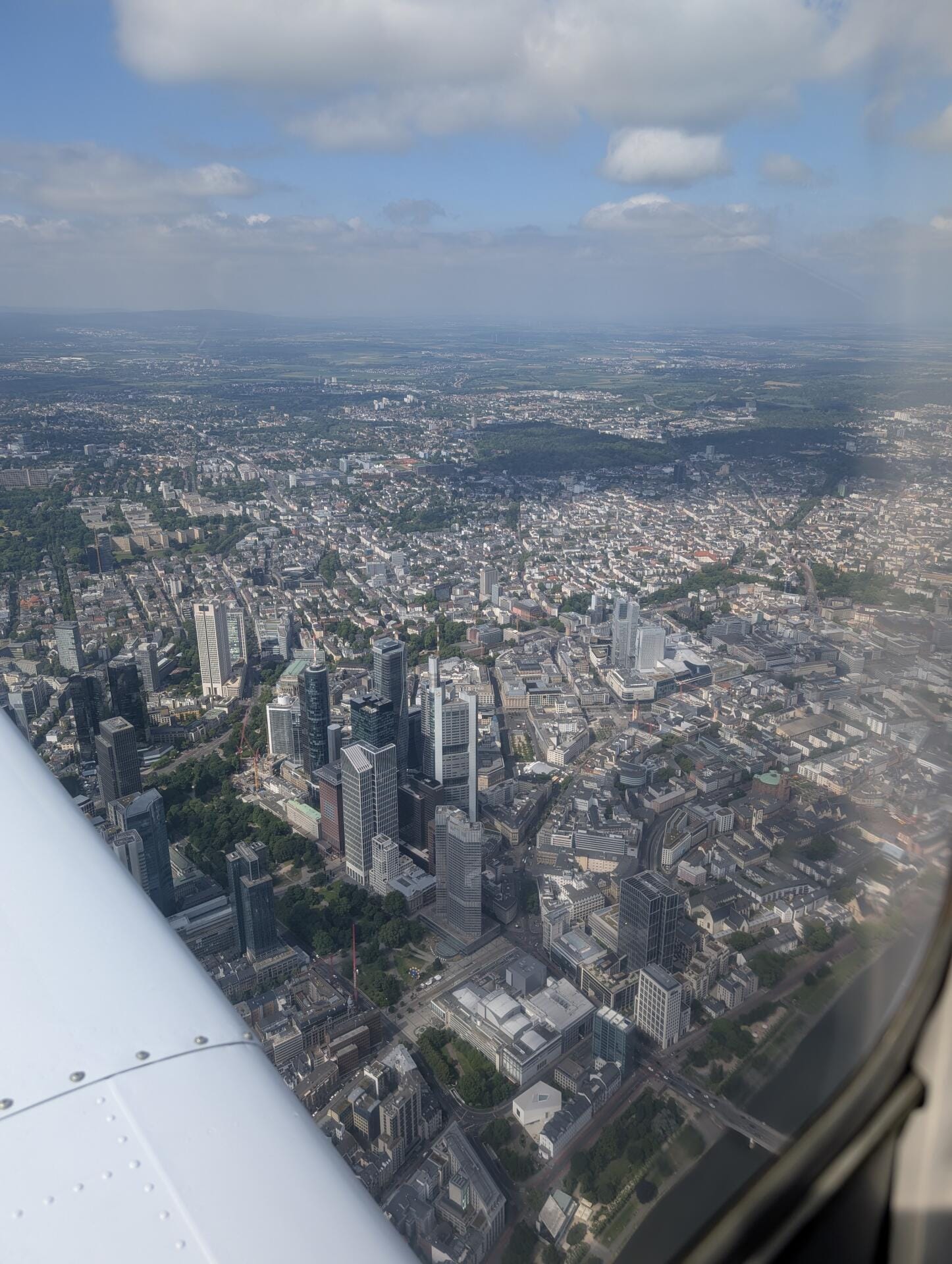 Exklusiver Skyline Flug in einer PA32