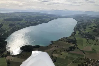 Hallwilersee in vollem Glanz, dahinter Baldeggersee