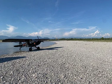 Ausflug mit einem echten Buschflugzeug