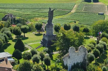Survol de la vallée de la Marne au départ de Reims-Prunay