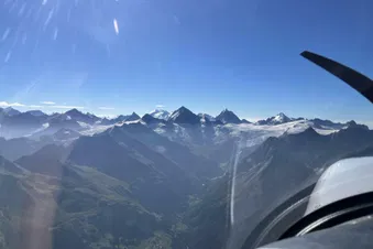 Survol des alpes avec pause midi à Locarno ou Lugano