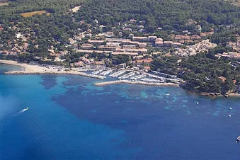 La côte varoise en Hélicoptère