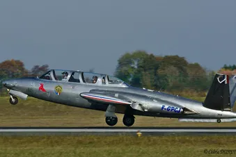 Baptême en Avion de Chasse à Paris-Beauvais - 60 min