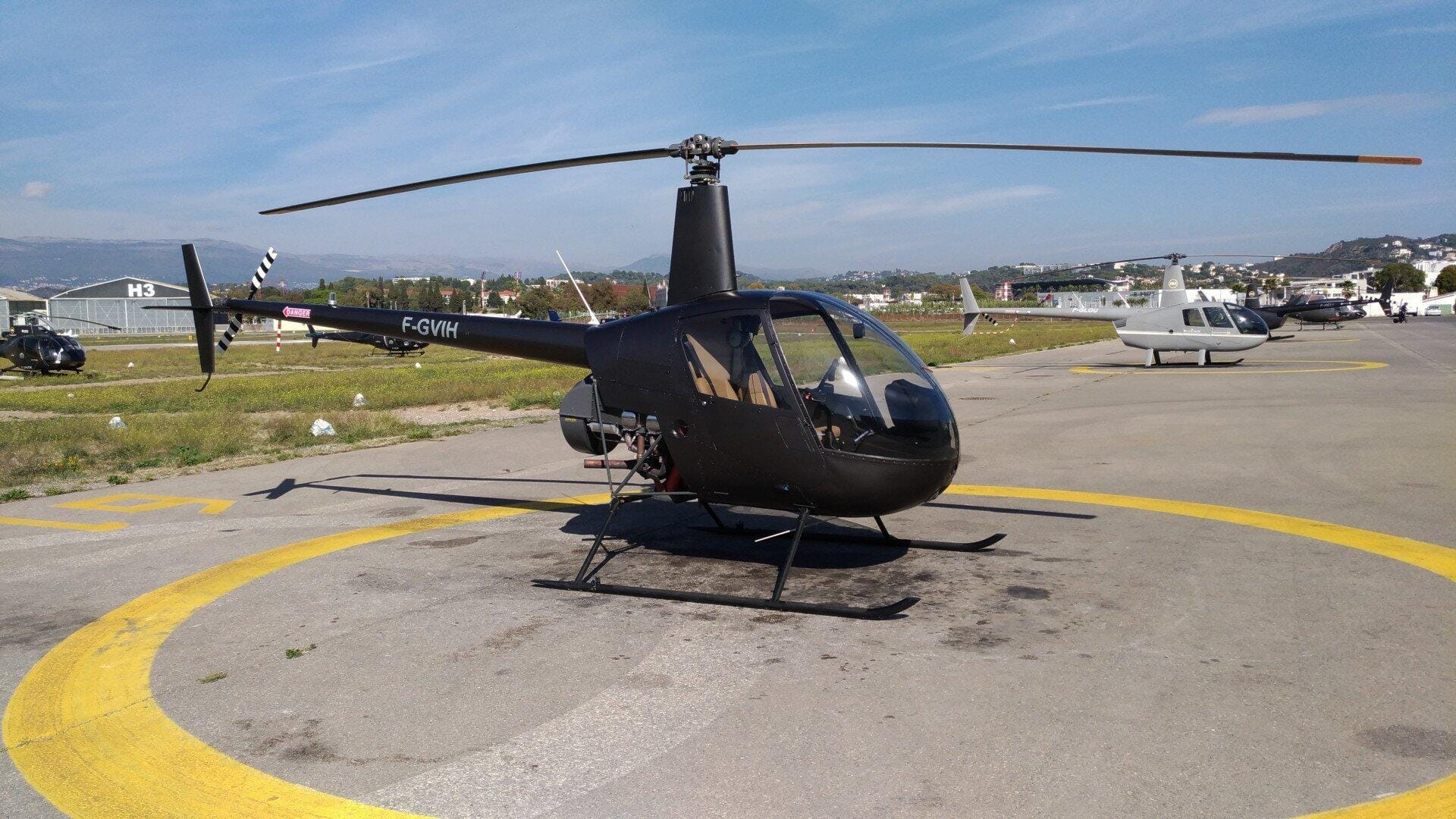 Robinson R22