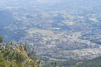 Aérodrome de Challes les Eaux tout proche