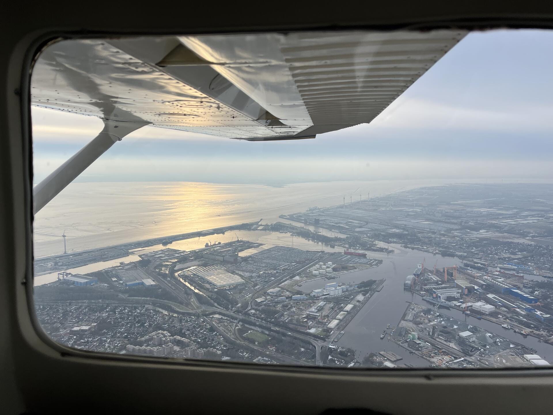 Tagesausflug nach Juist mit Blick auf Meyer Werft