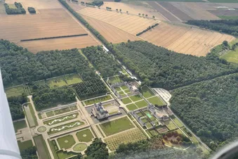 DisneyLand & Vaux-le-Vicomte & Fontainebleau avion 6 places