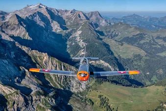 Pilatus P3 - Rundflug Berner Oberland
