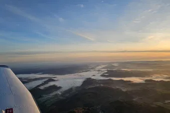 Erlebnisreicher Flug nach Hamburg (Beliebiger Flug möglich)