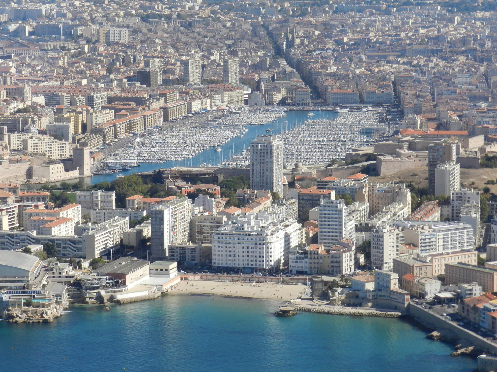Plage des Catalans et Vieux Port de Marseille