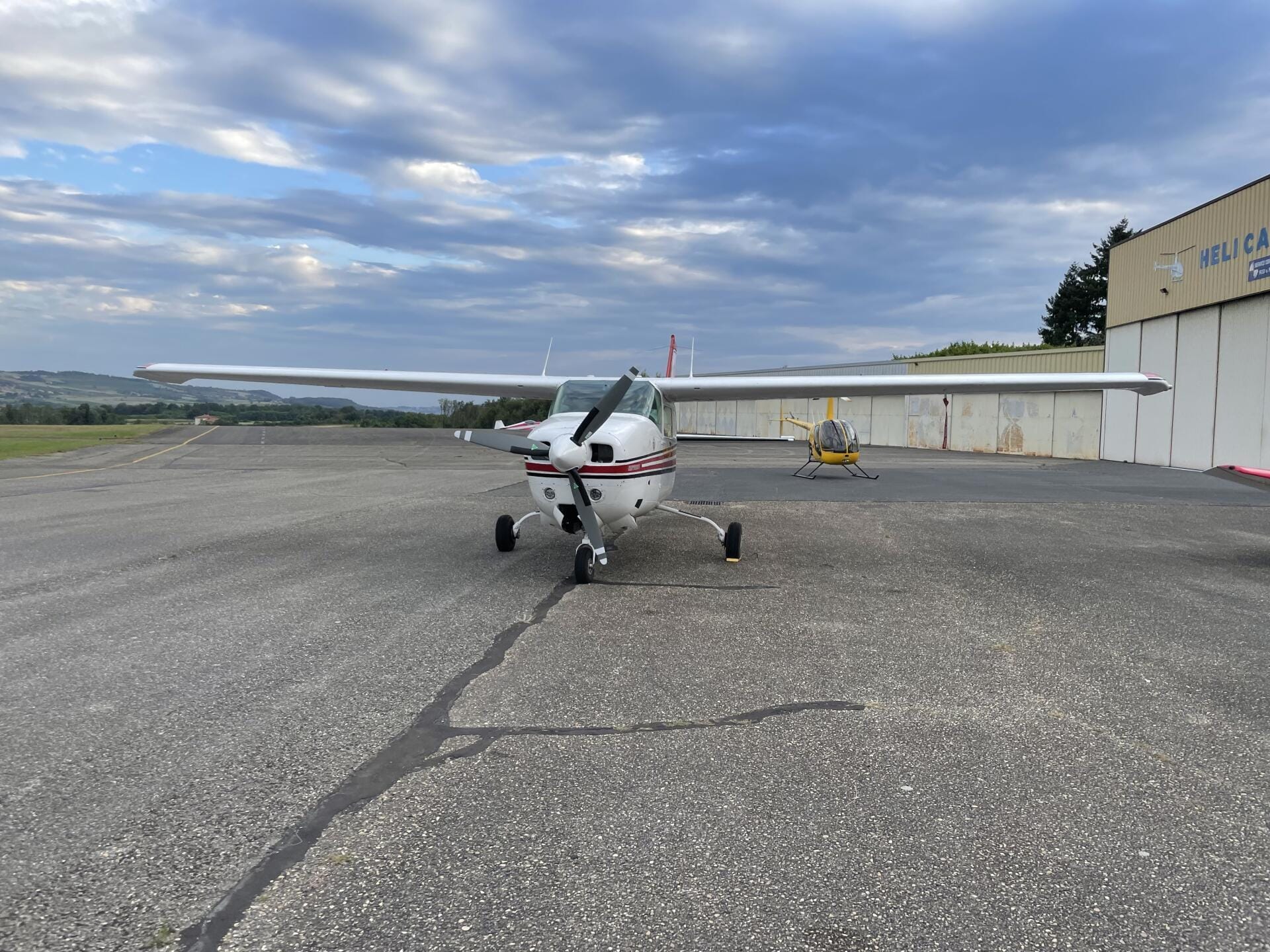 Cessna C210N