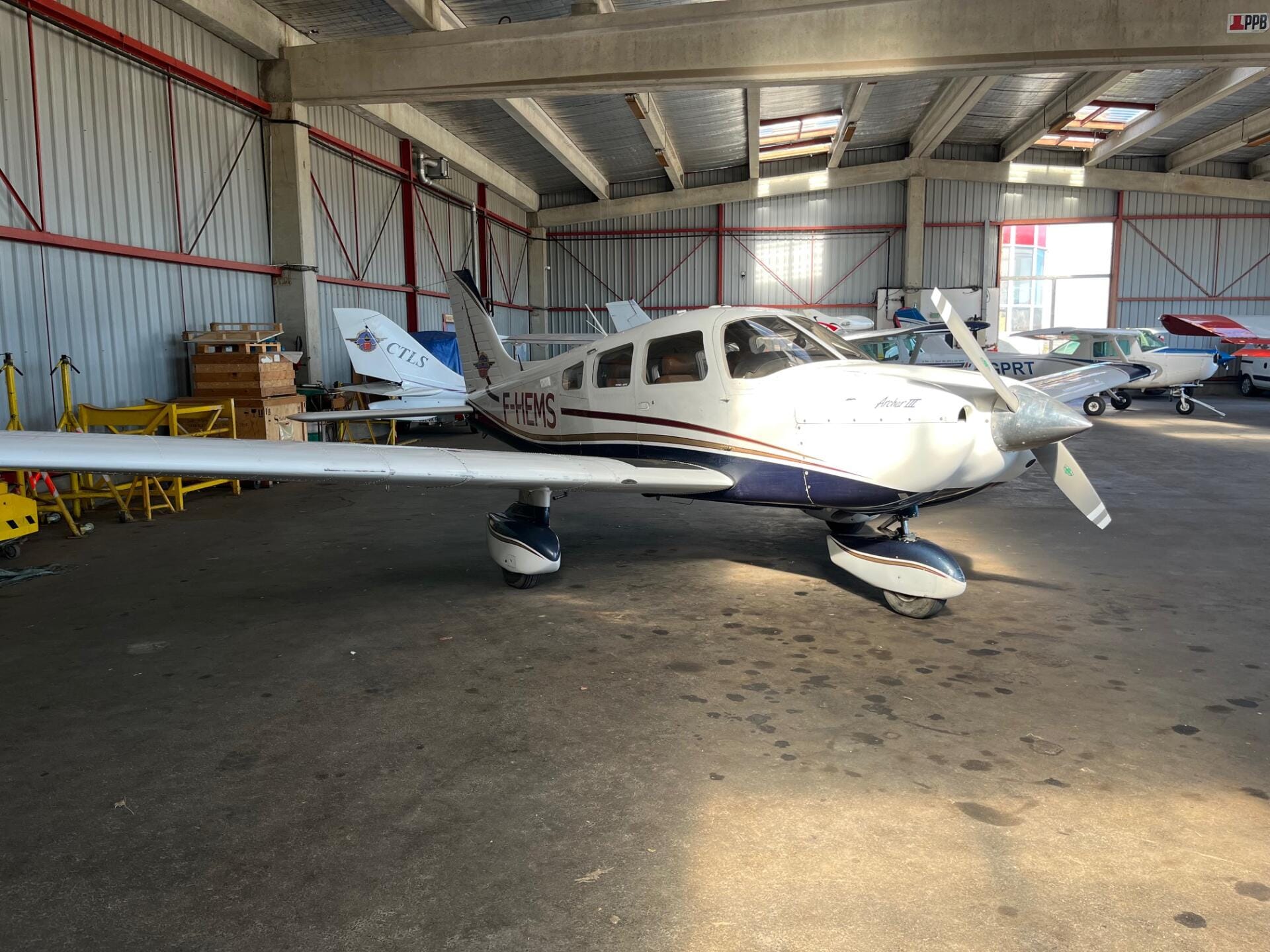 Piper PA28-181