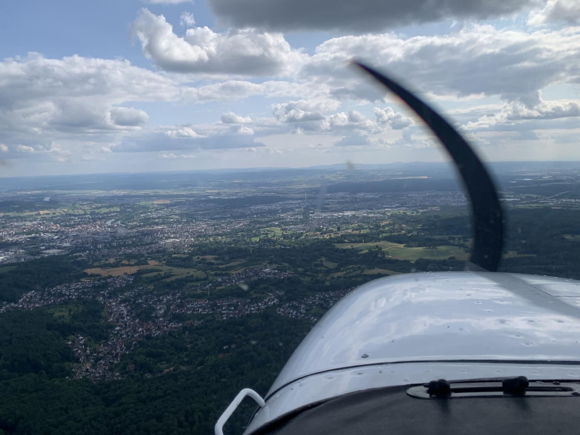 Rundflug über den Odenwald, herrliche Landschaft genießen