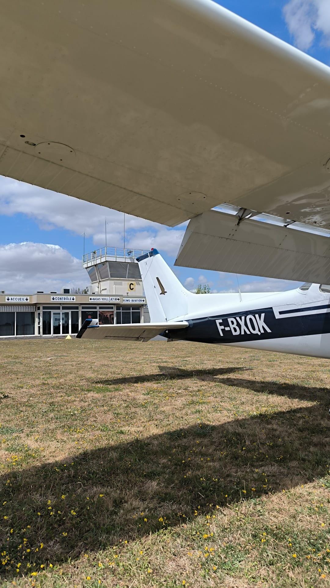 Vue empennage avion F-BXQK