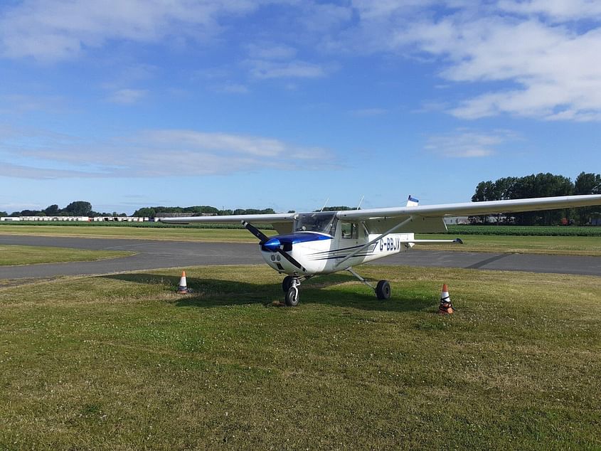 Sightseeing flight: freedom in the air from Sherburn