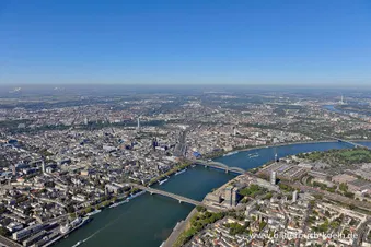 Rundflug über Köln