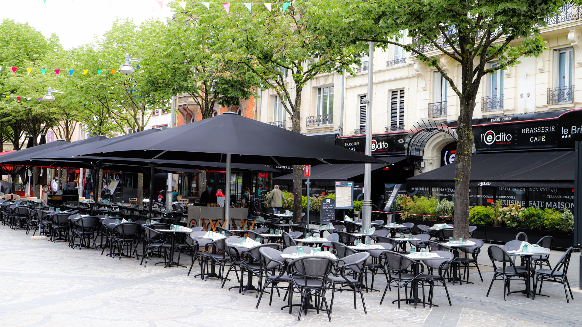 Day or overnight to explore the Champagne Region of France