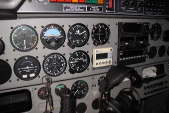 DR400