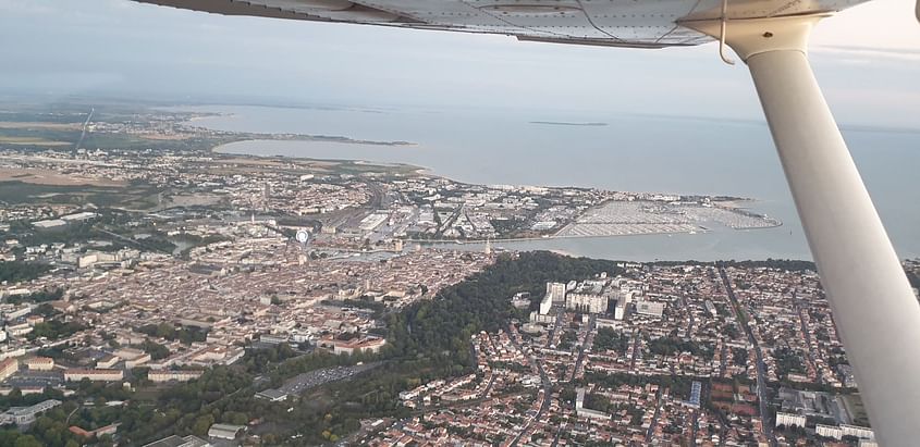 Vol La Rochelle-Paris en Robin DR500 Président