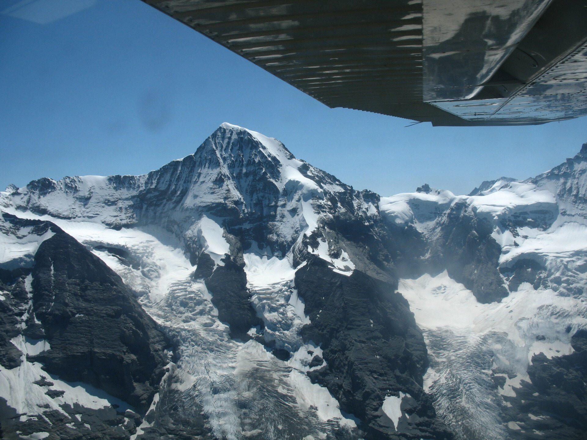 Mönch und Jungfraujoch